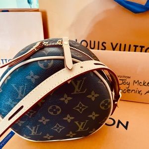 🤎BOITE CHAPEAU SOUPLE PM 🤎